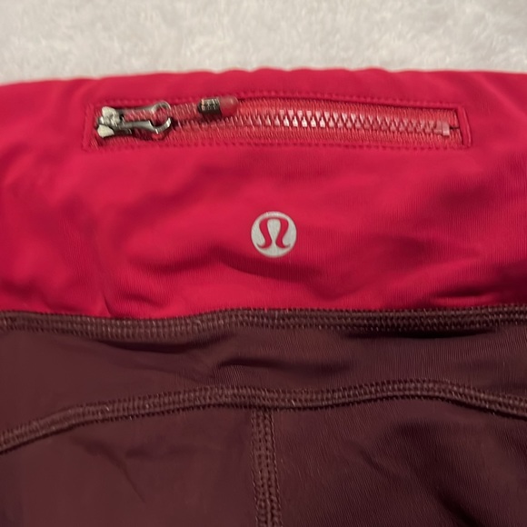 Lululemon Cropped Leggings - Picture 6 of 7